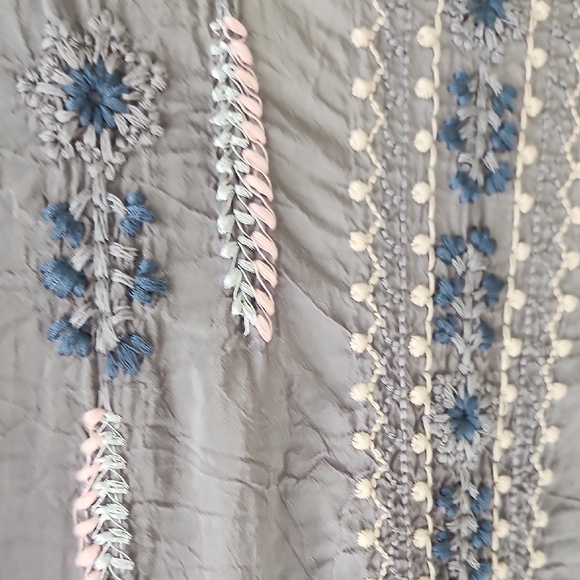 JOHNNY WAS Santorini Embroidered Blouse Cloudburst - Picture 10 of 12